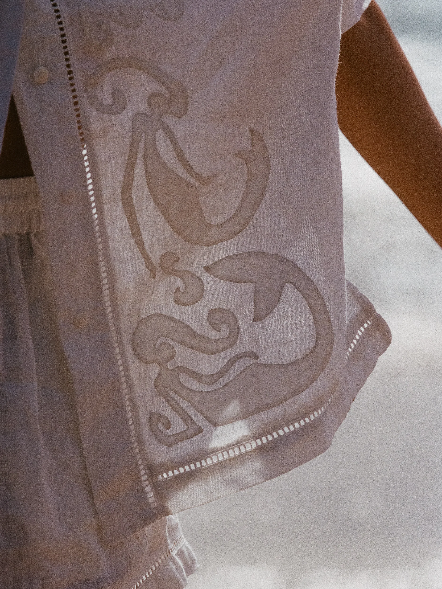 Margot Shirt | Silhouette Appliqué - Image 8